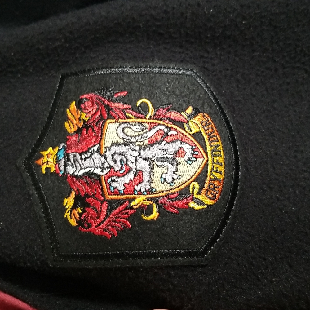 Harry Potter Gryffindor Robe Size M (8 - 10) Costume - Picture 2 of 8